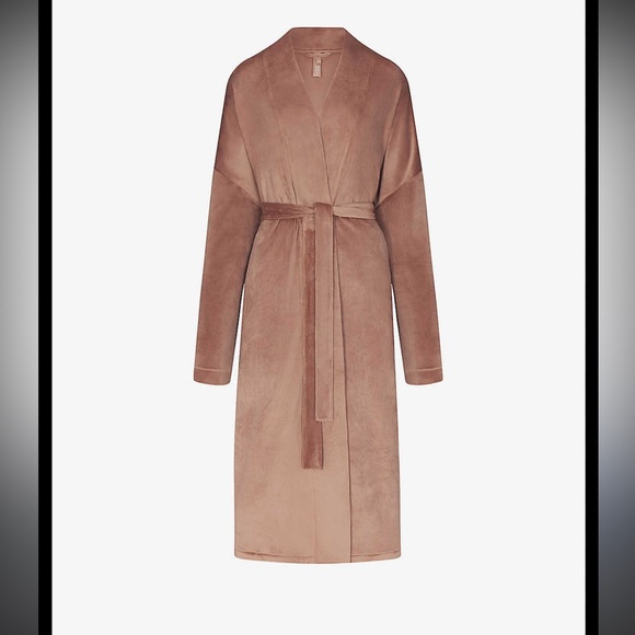 SKIMS Velour Robe - Honey Beige M - Picture 2 of 6